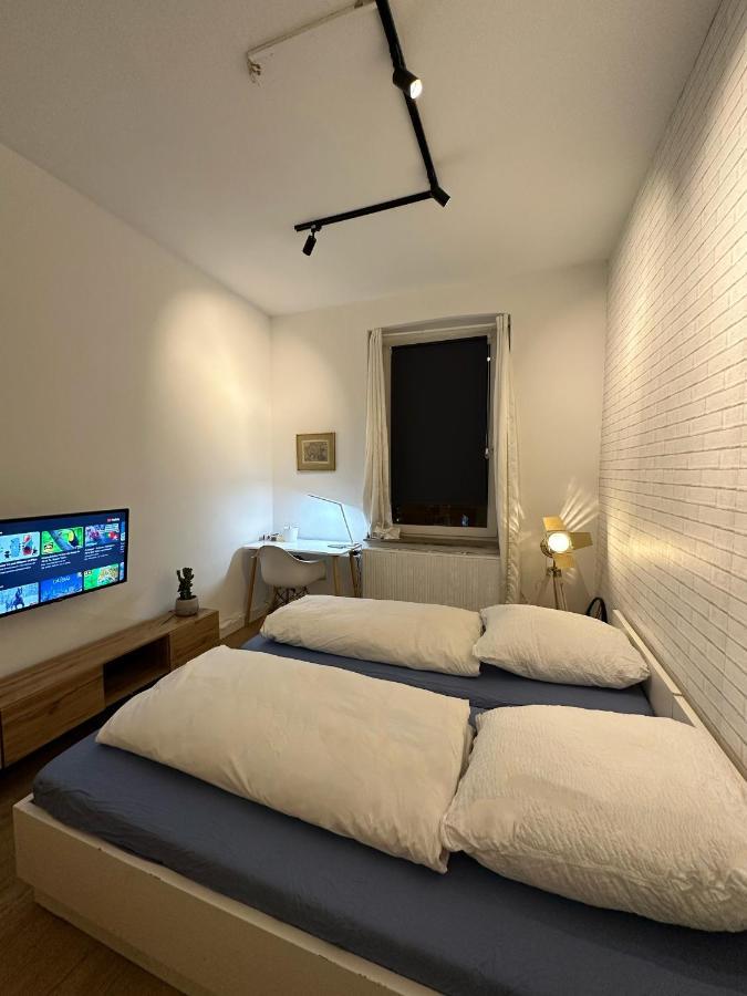 Igo Apartment 2 Schlafenzimmer Mit Waschmaschine Trockner Haustier Rheinufer 5Min Netflix Disney Plus 17-6 Ντούισμπουργκ Εξωτερικό φωτογραφία