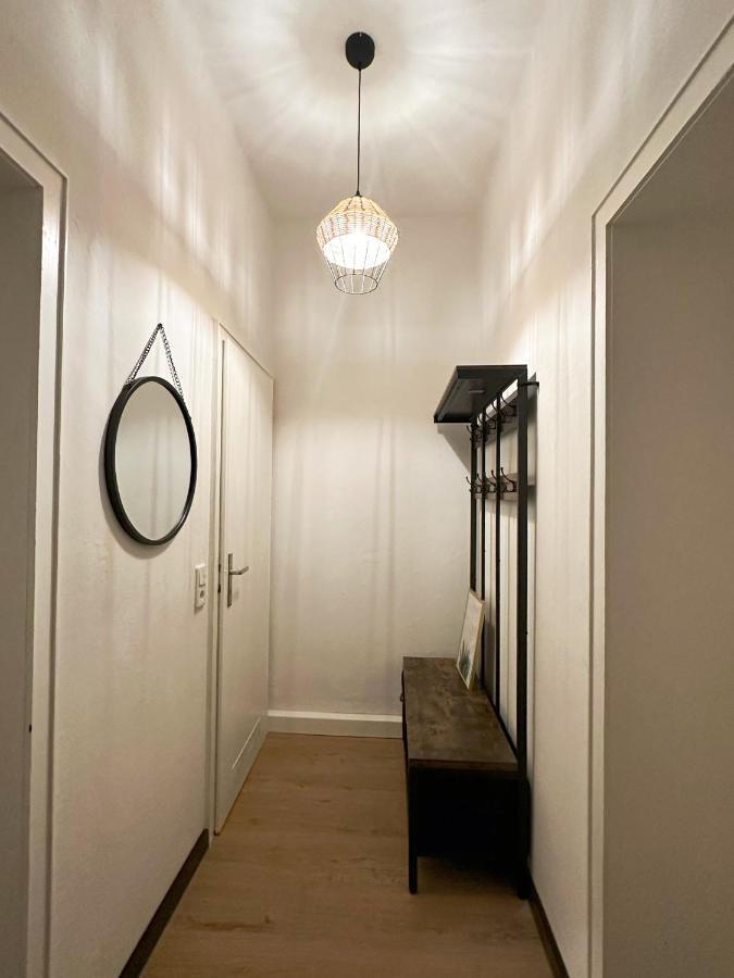 Igo Apartment 2 Schlafenzimmer Mit Waschmaschine Trockner Haustier Rheinufer 5Min Netflix Disney Plus 17-6 Ντούισμπουργκ Εξωτερικό φωτογραφία