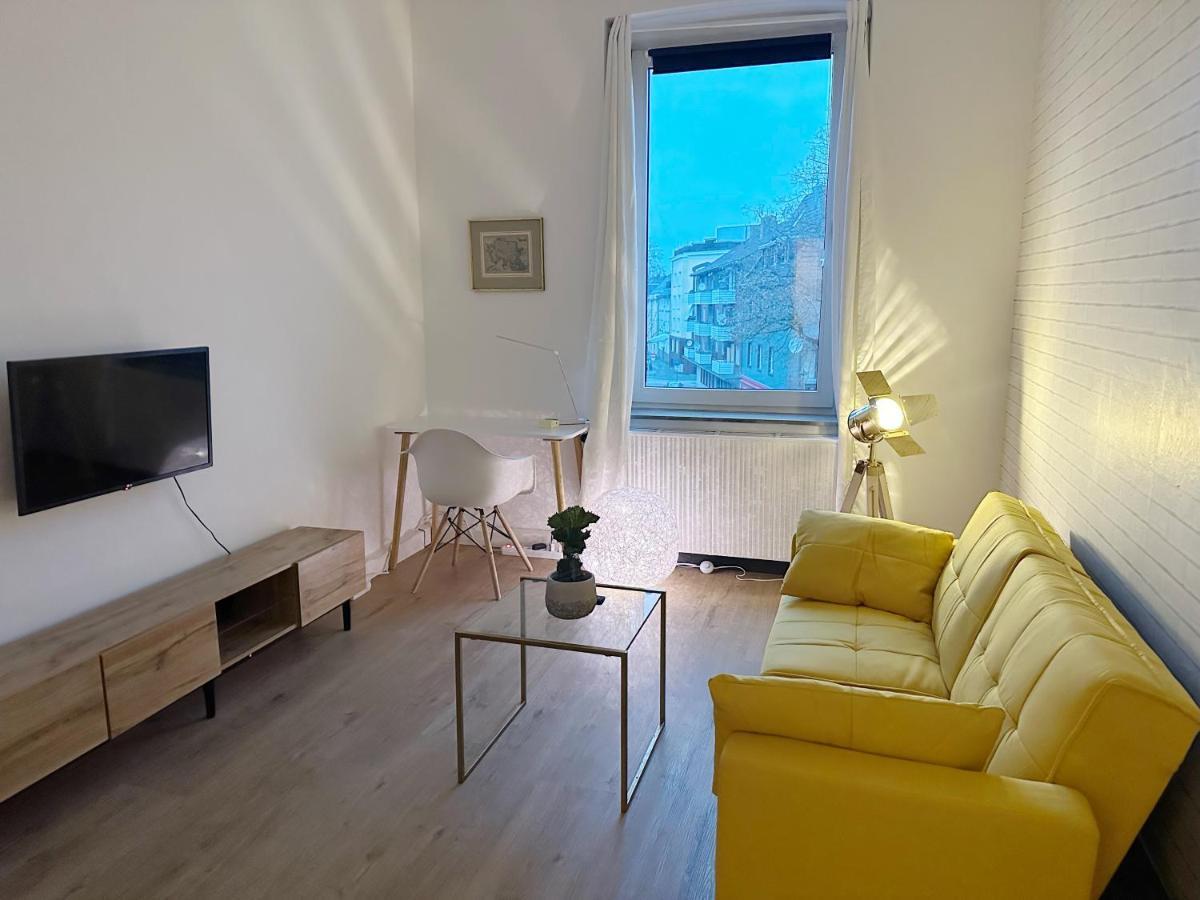 Igo Apartment 2 Schlafenzimmer Mit Waschmaschine Trockner Haustier Rheinufer 5Min Netflix Disney Plus 17-6 Ντούισμπουργκ Εξωτερικό φωτογραφία